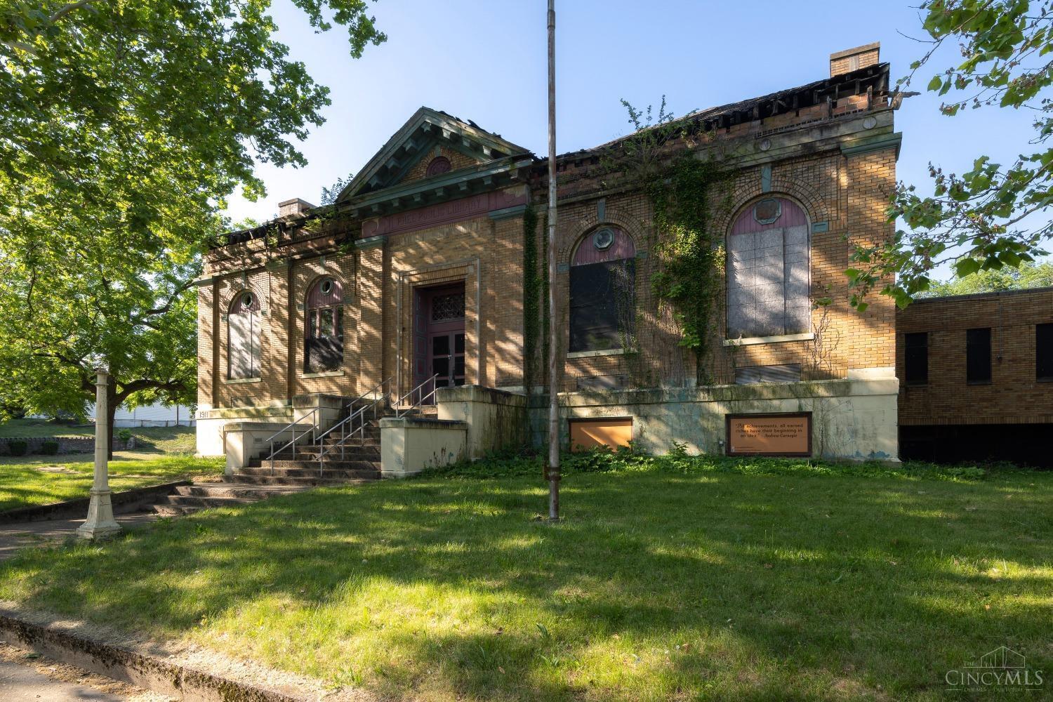 1320 First Avenue