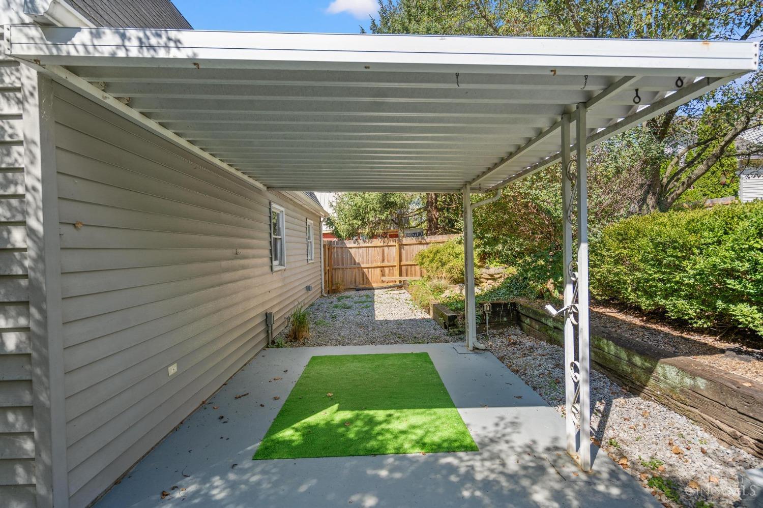 5809 Kellogg Avenue