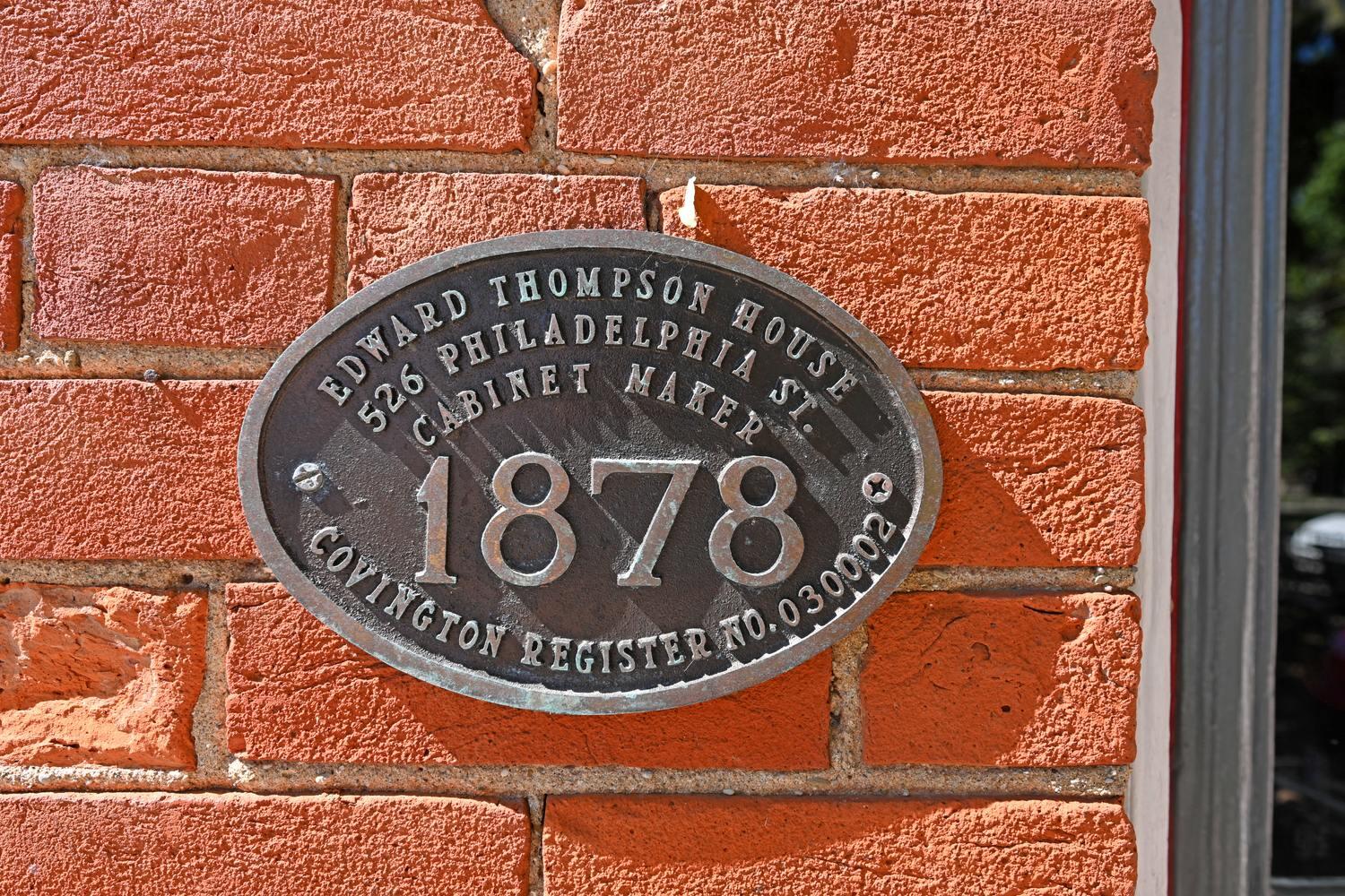 526 Philadelphia Street, 28
