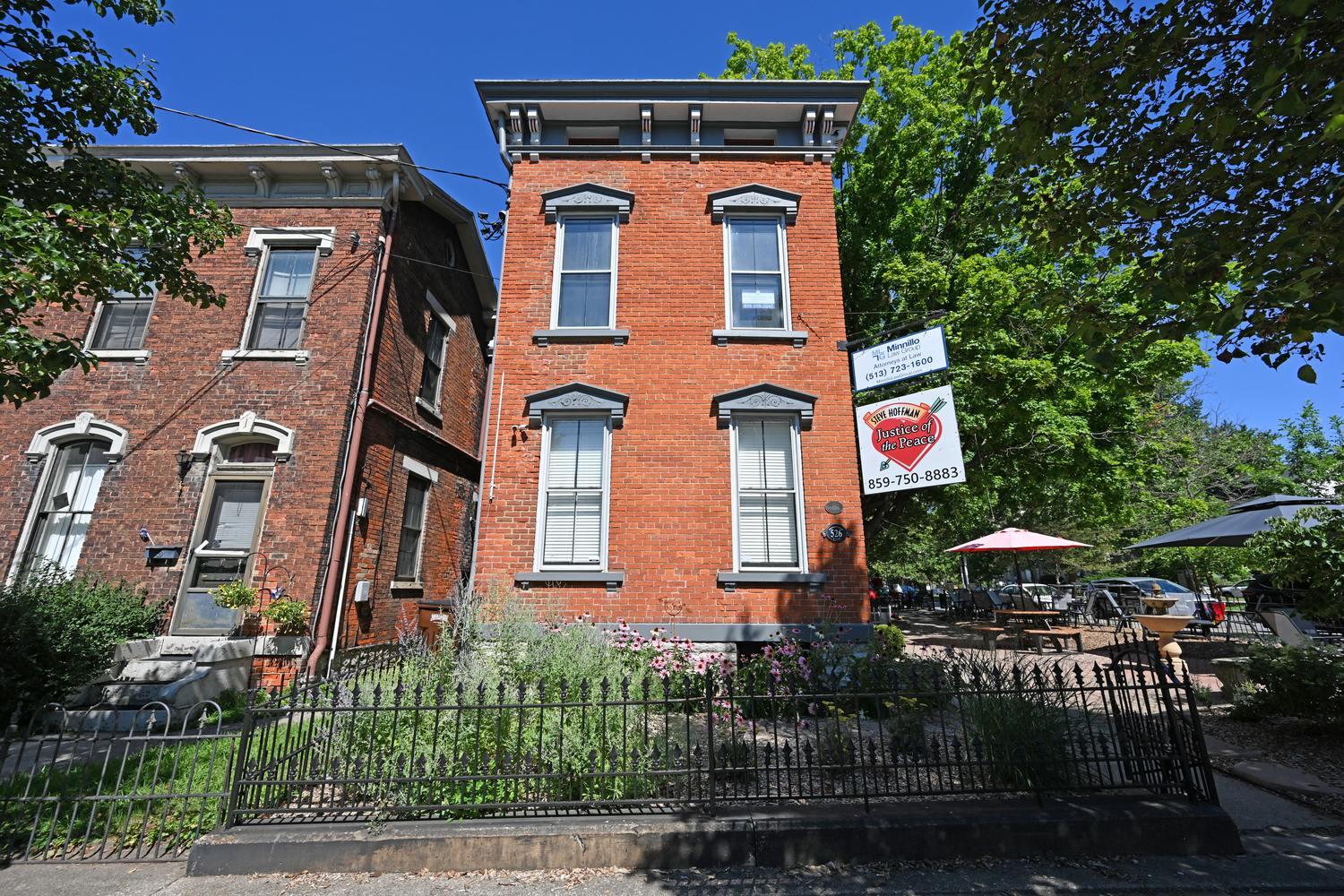 526 Philadelphia Street, 28