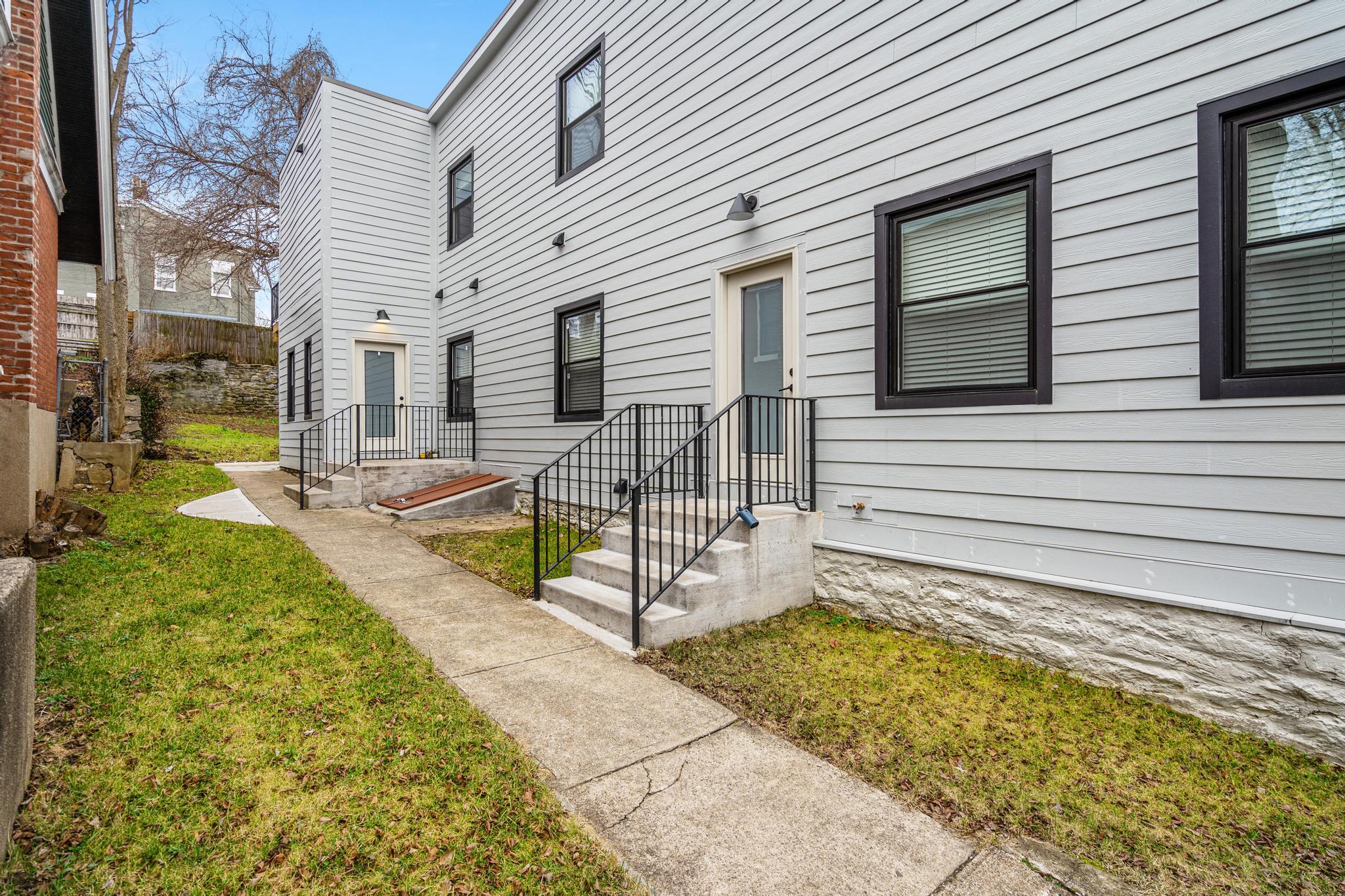 1124 Holman Street