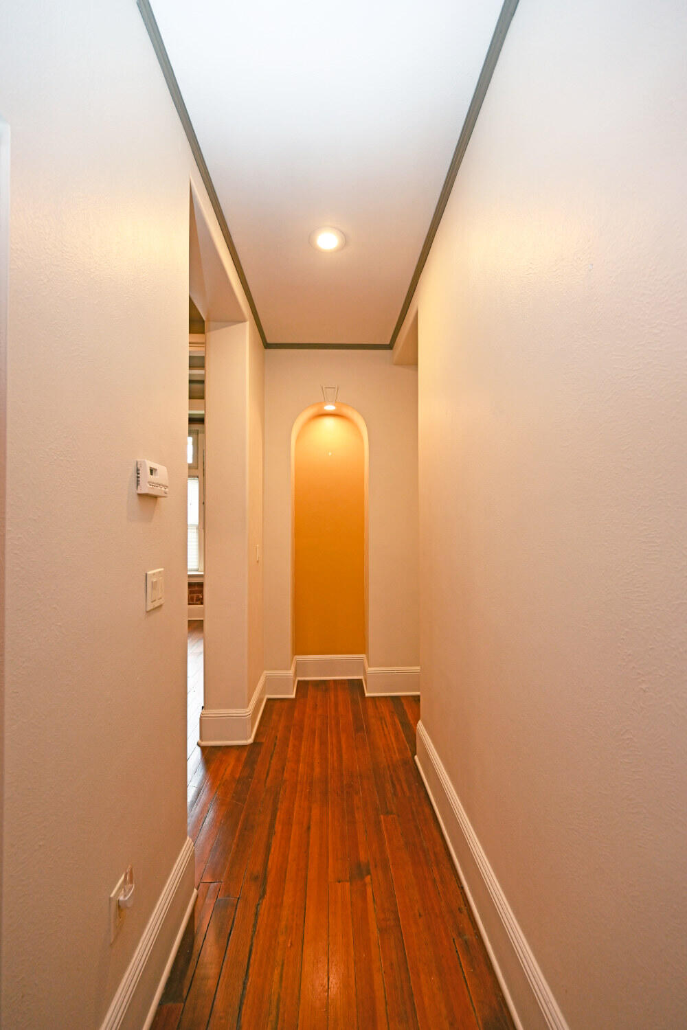 803 E 6th Street, 205