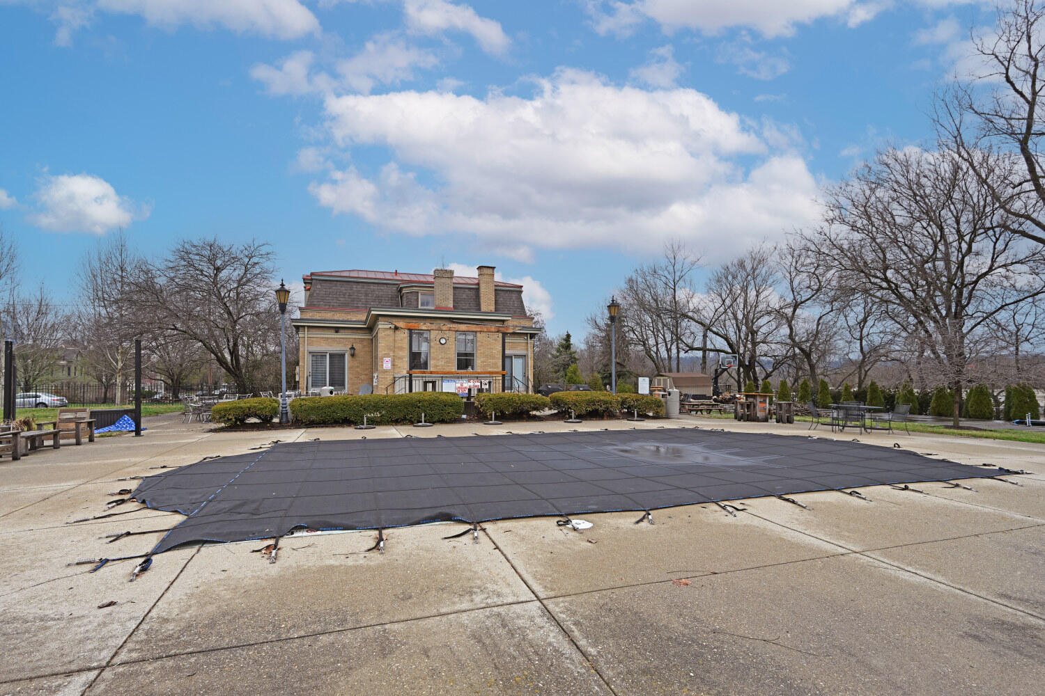 803 E 6th Street, 205
