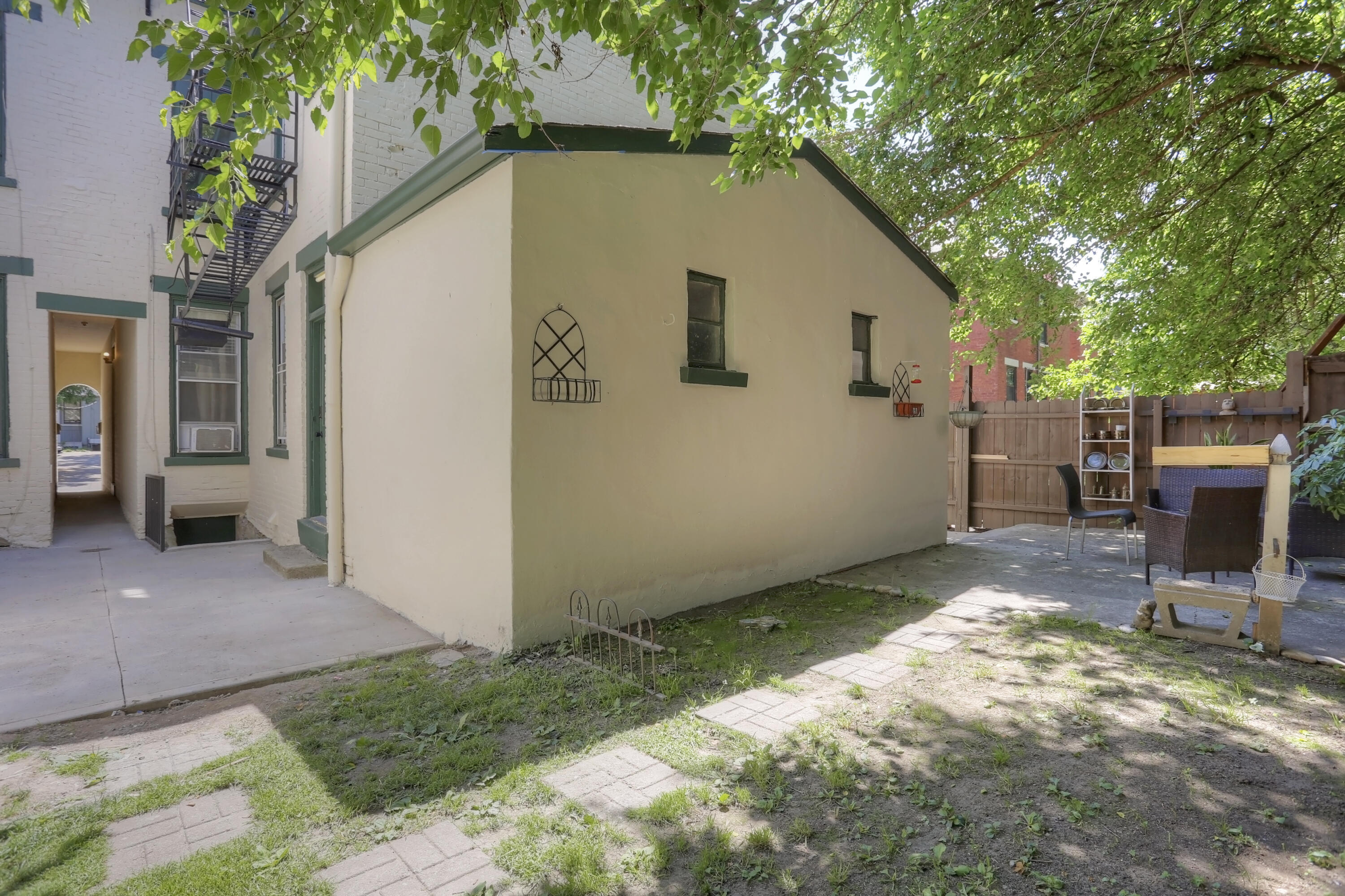 517 Sanford Street, 2