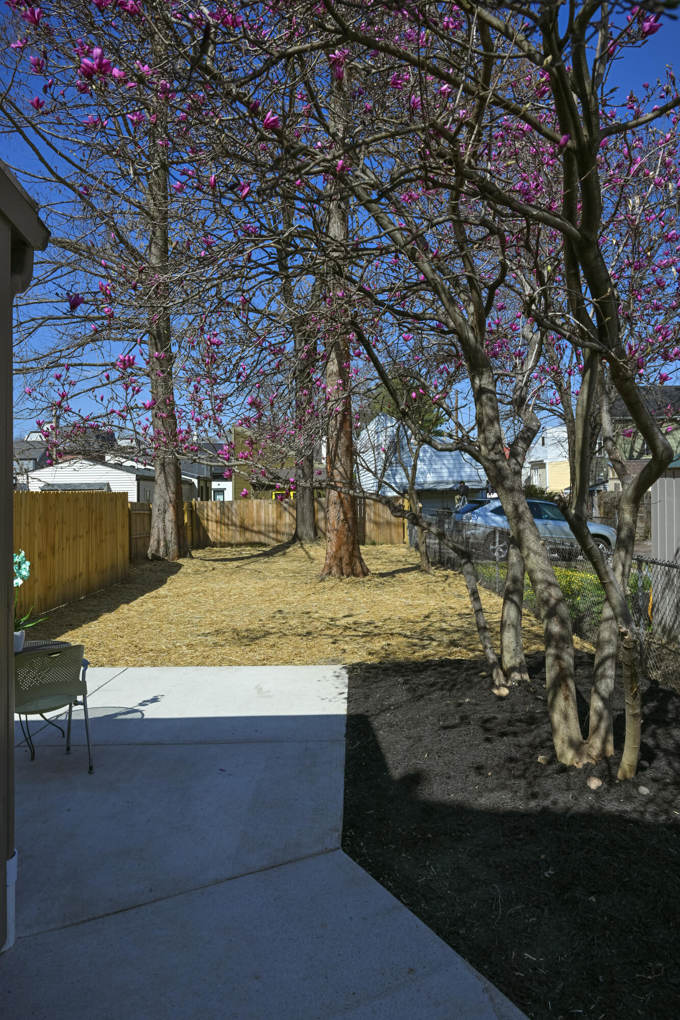 512 W 7th Street