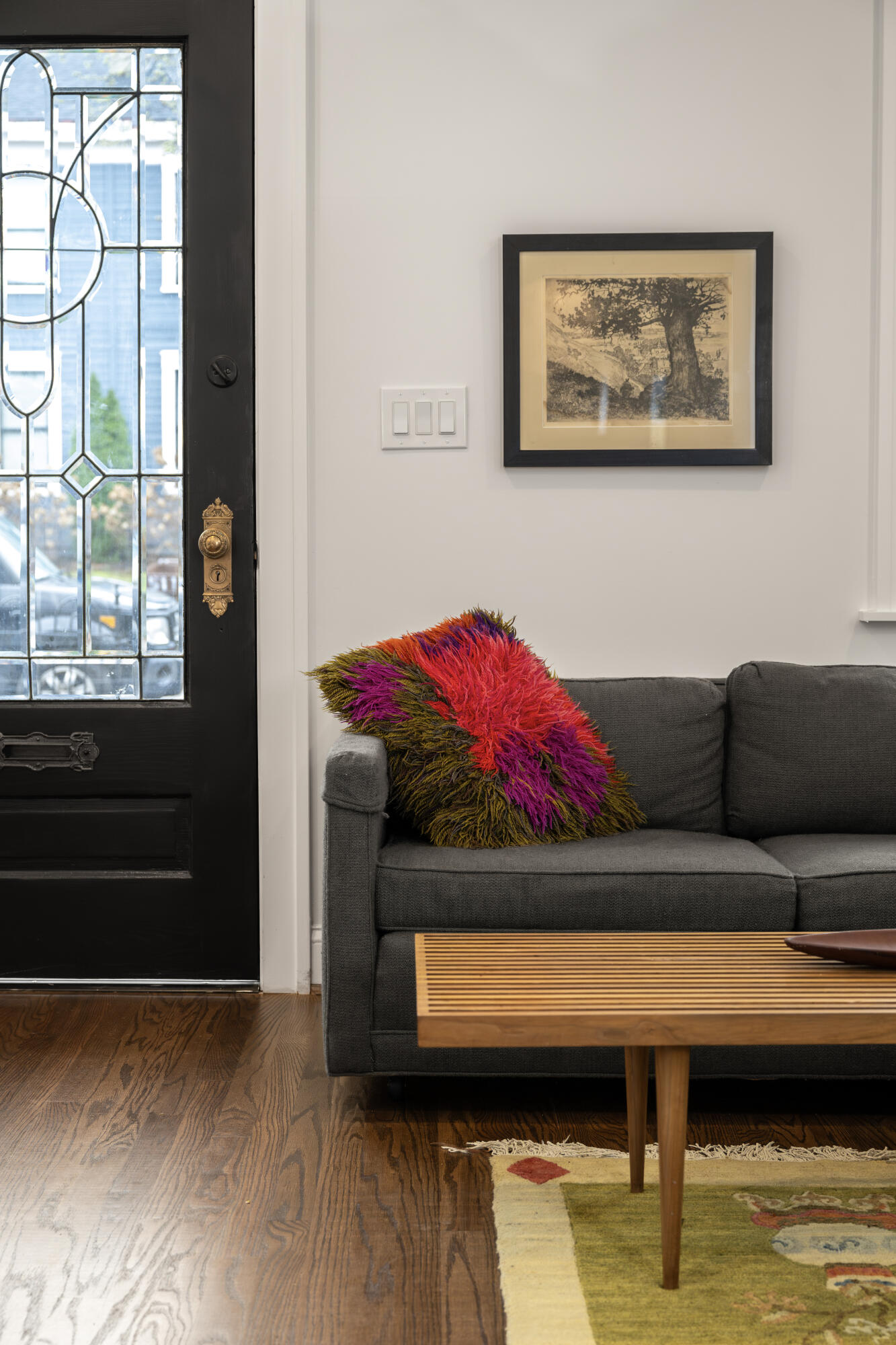 512 W 7th Street