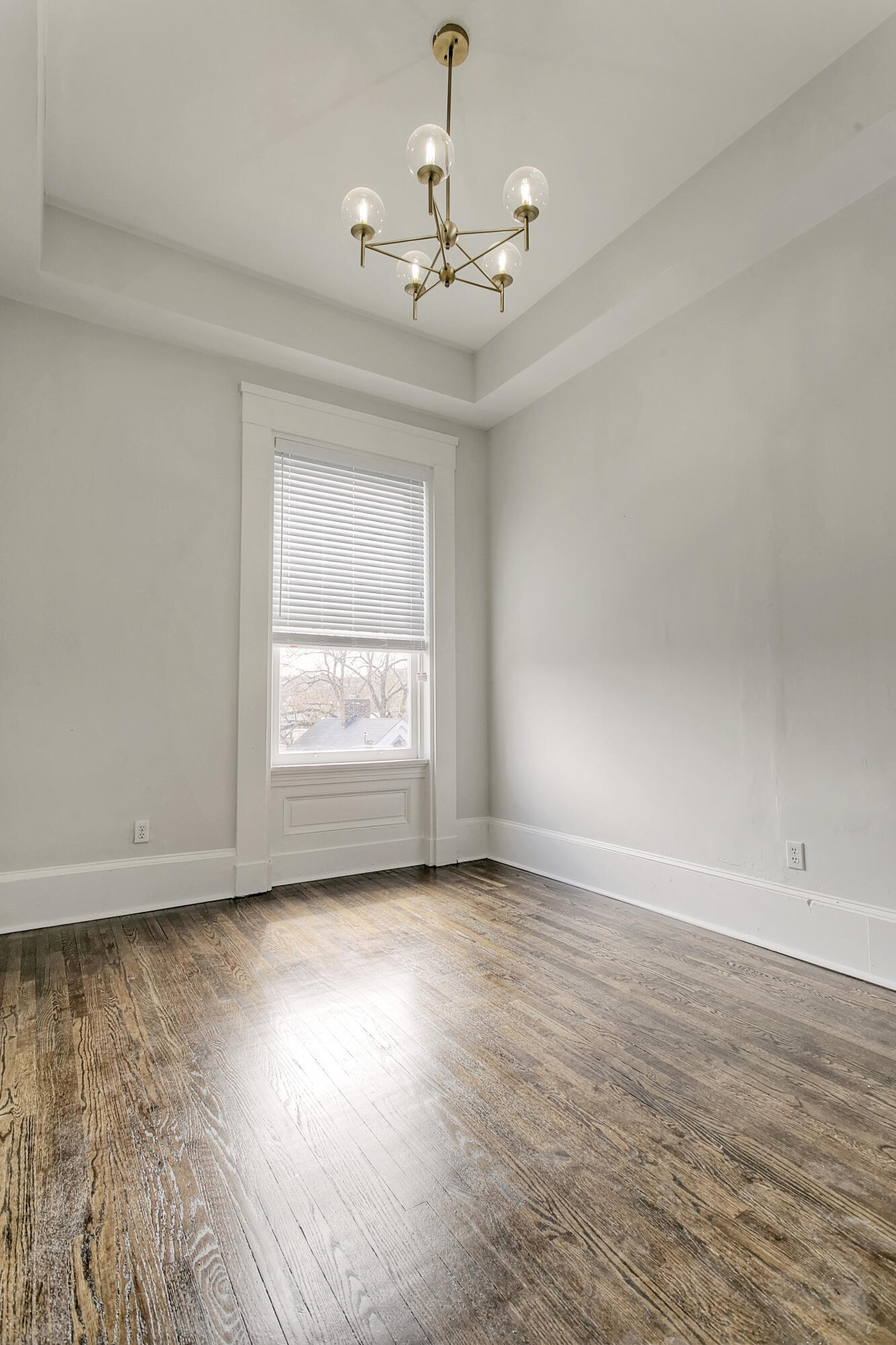 416 Emma Street, 9