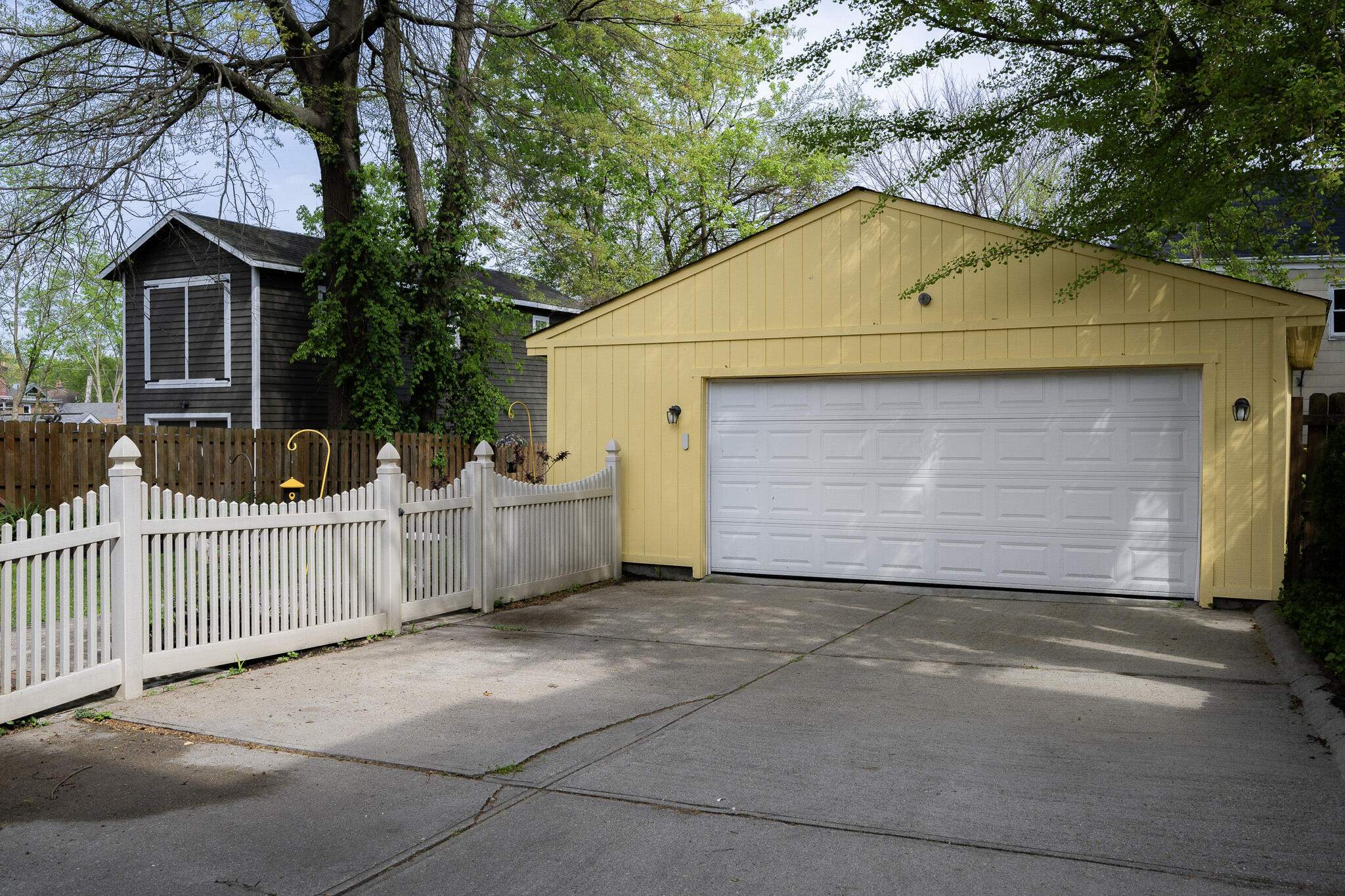 220 Wallace Avenue