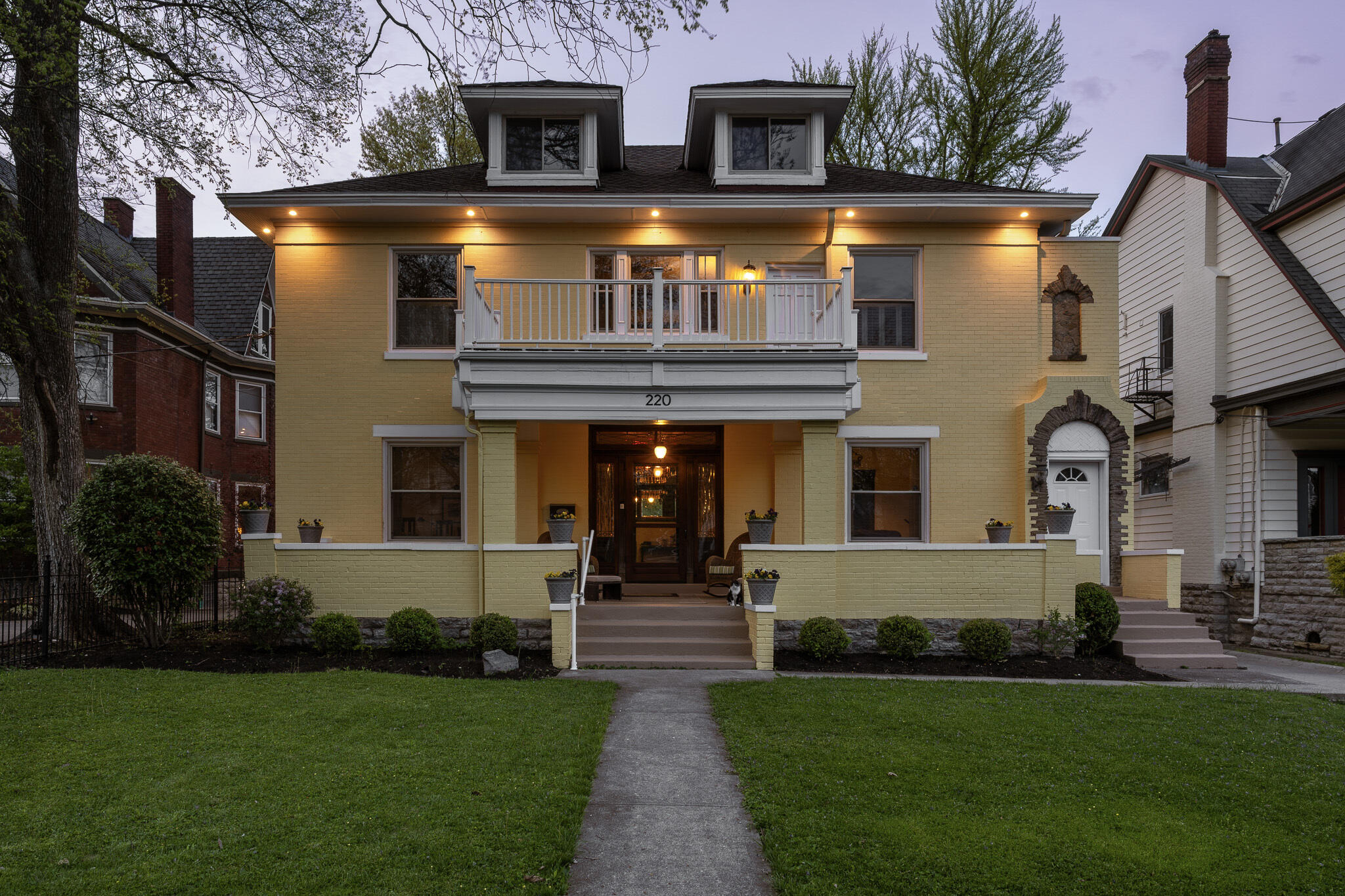 220 Wallace Avenue