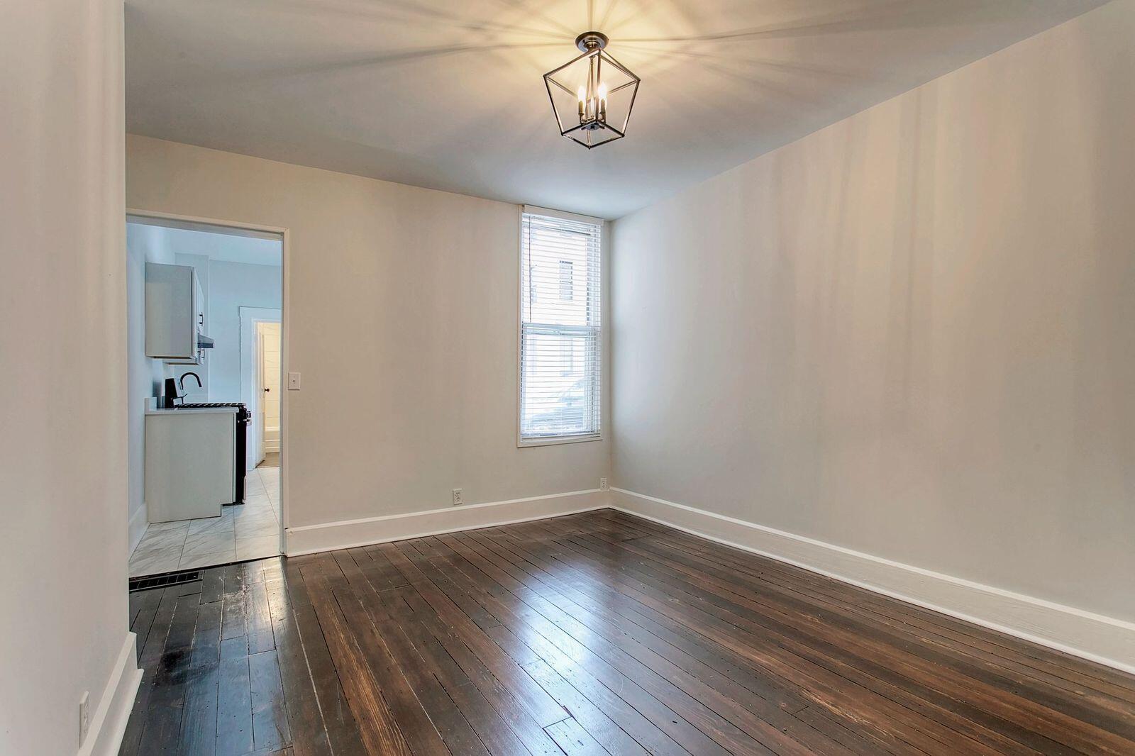 511 Sanford Street, 1