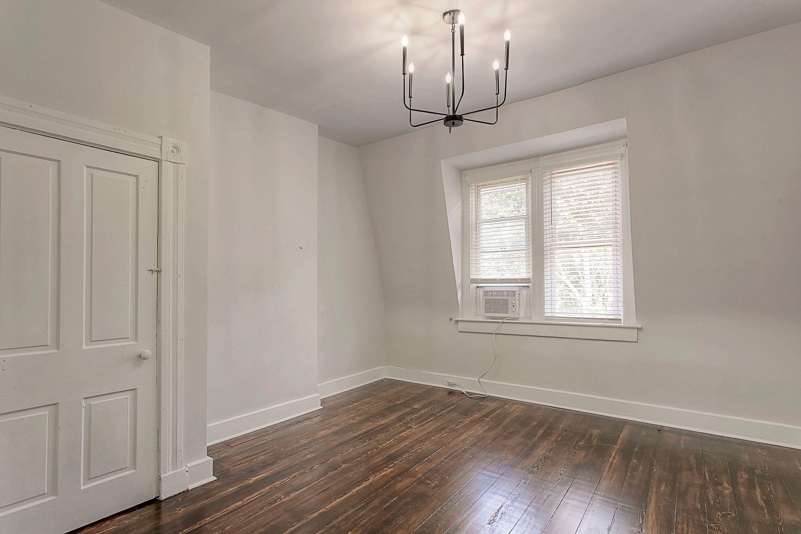 513 Sanford Street, 3