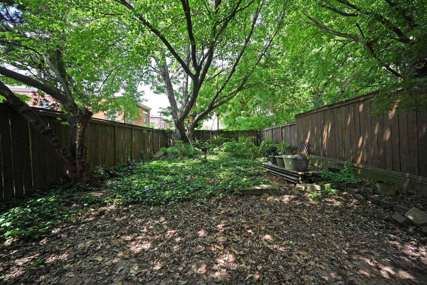 124 W 6th Street