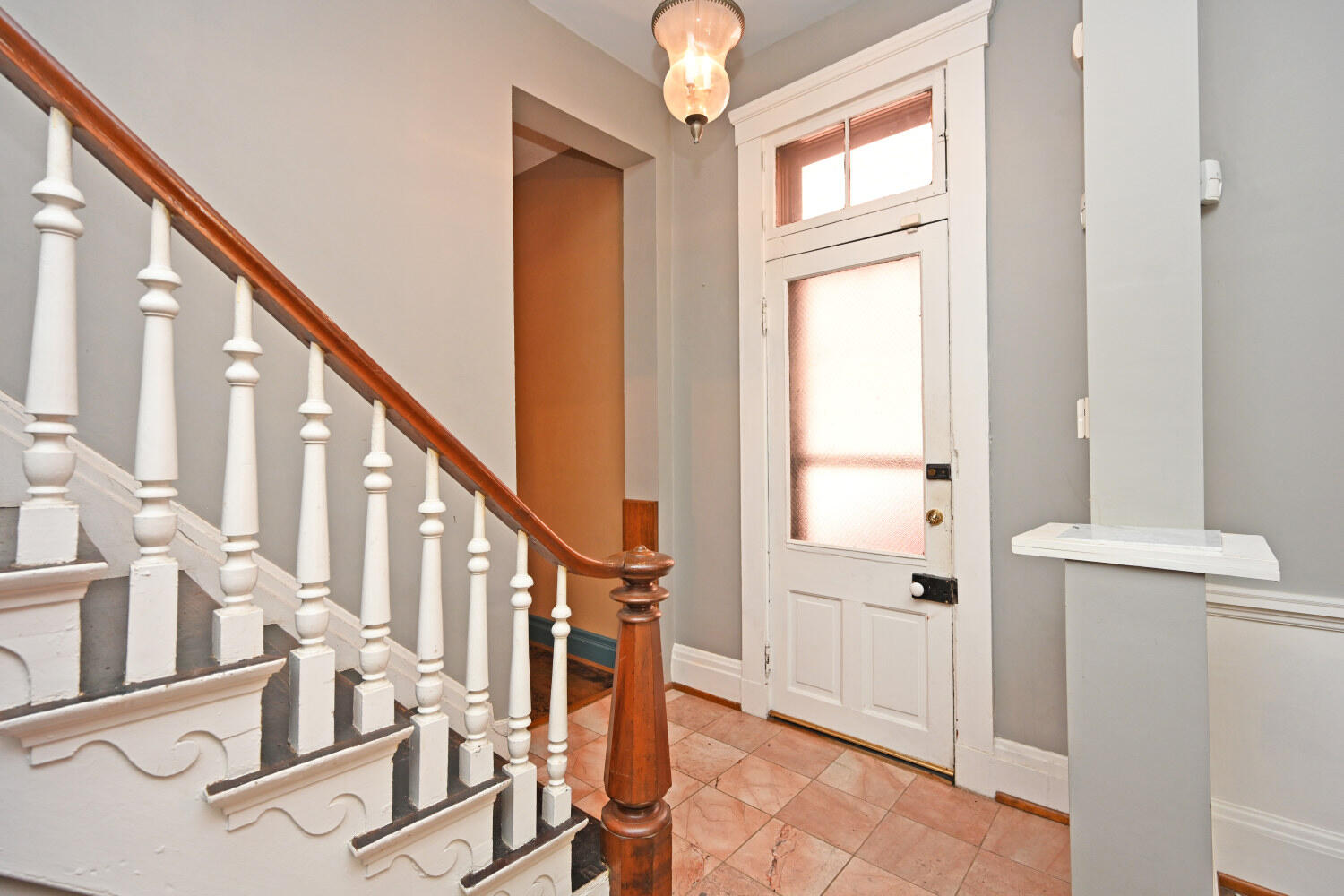 124 W 6th Street