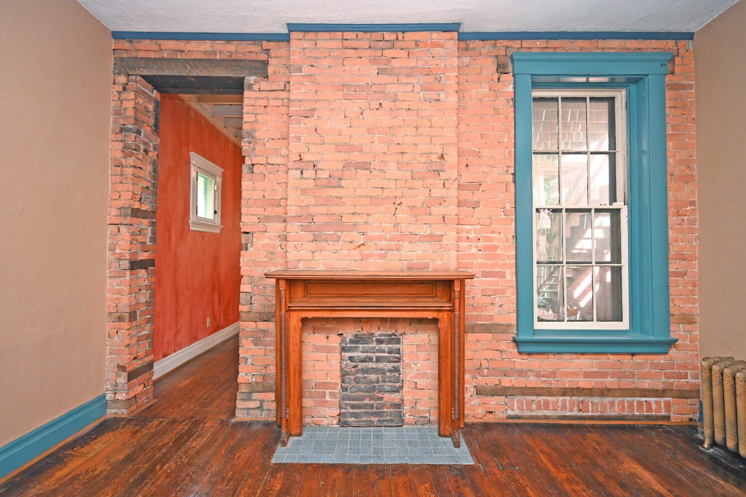 124 W 6th Street