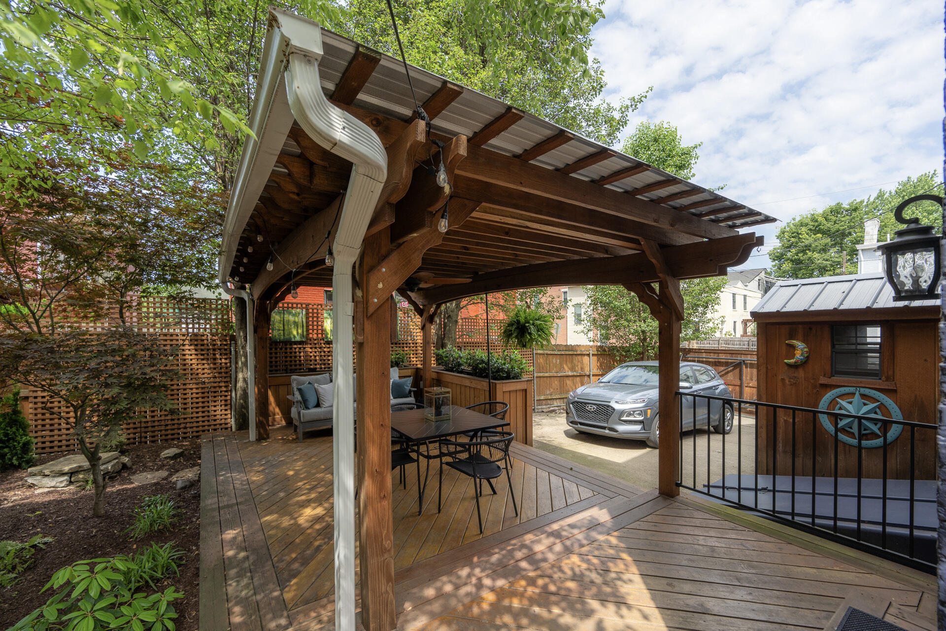1001-1003 Russell Street