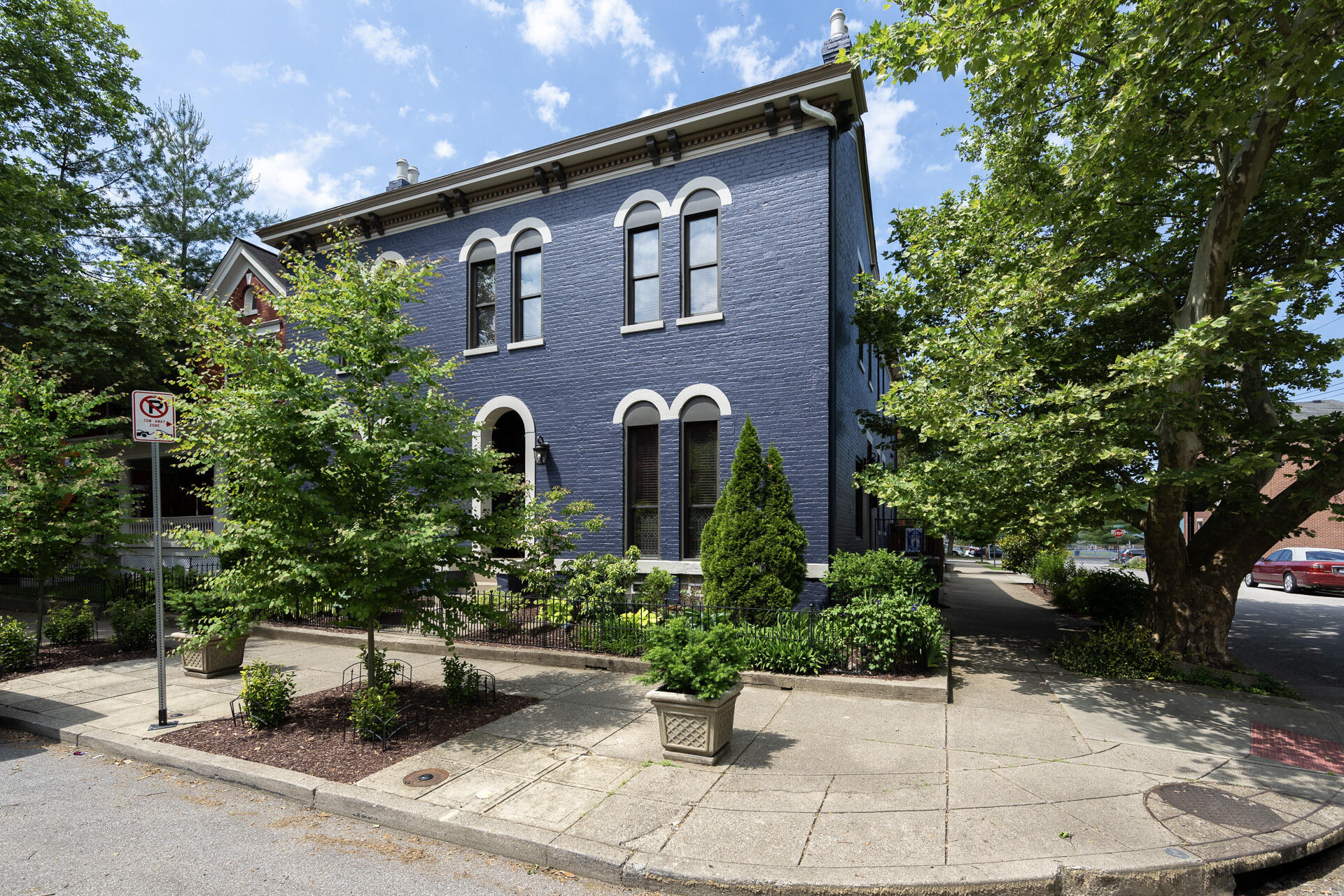 1001-1003 Russell Street