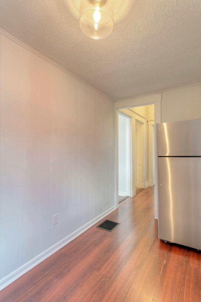 416 Emma Street, 6