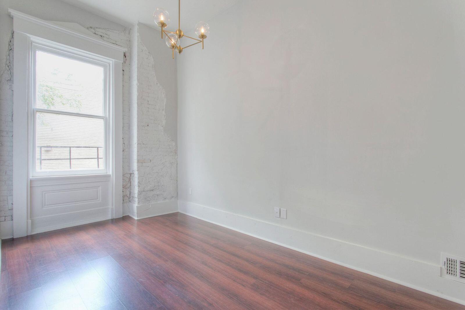 416 Emma Street, 6