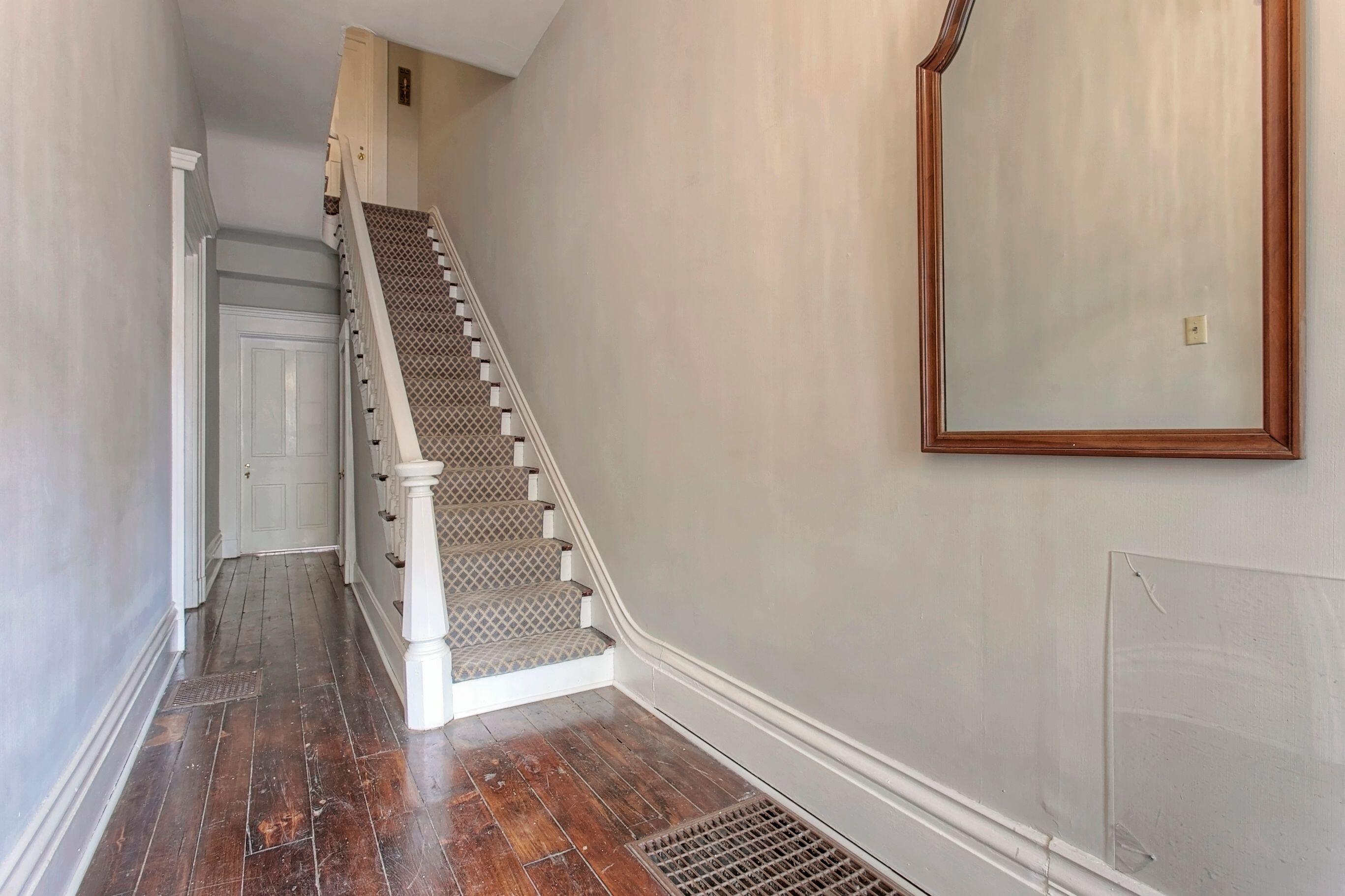 518 Greenup Street, 3