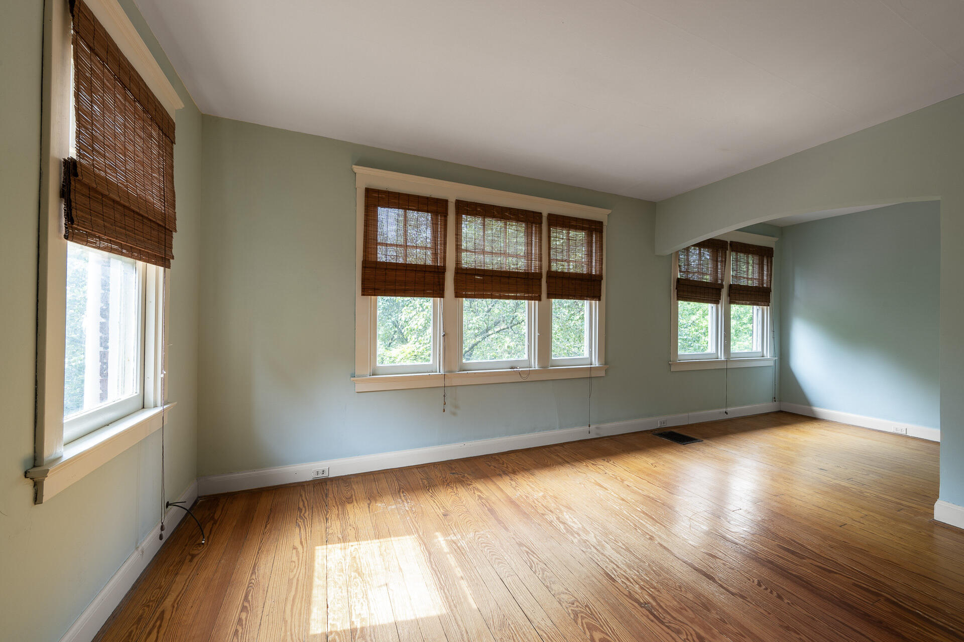 106 Sterrett Avenue