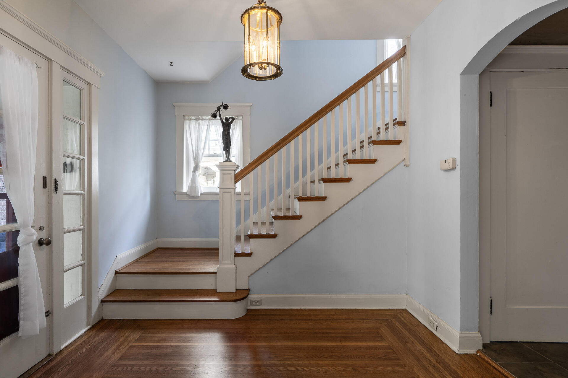 106 Sterrett Avenue