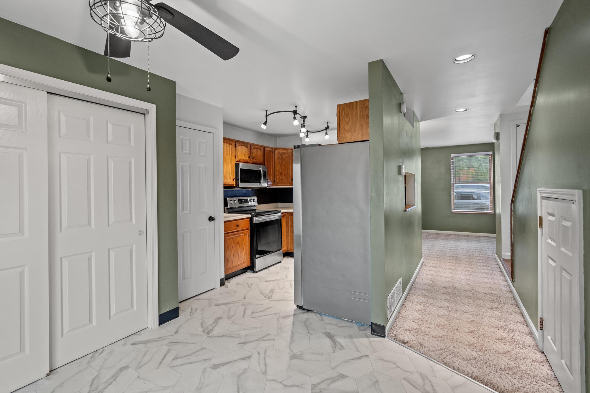 250 W 8th Street