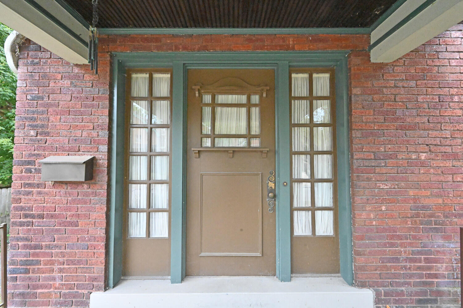 2219 Eastern Avenue