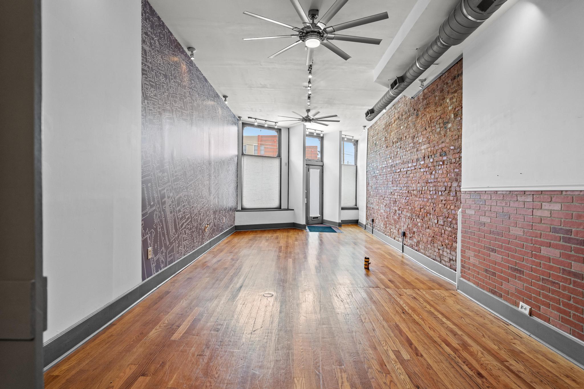 216-218 W Pike Street