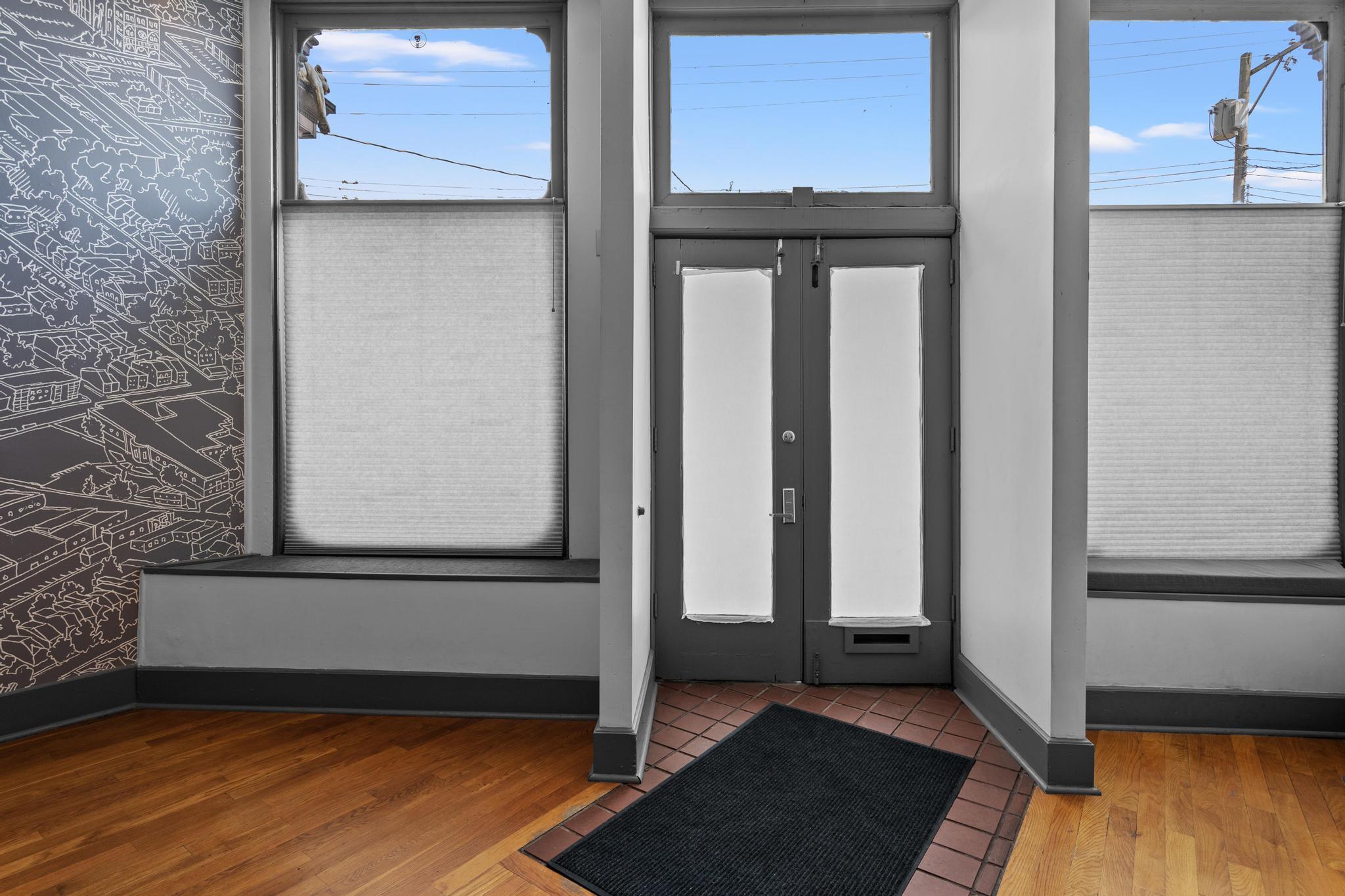 216-218 W Pike Street