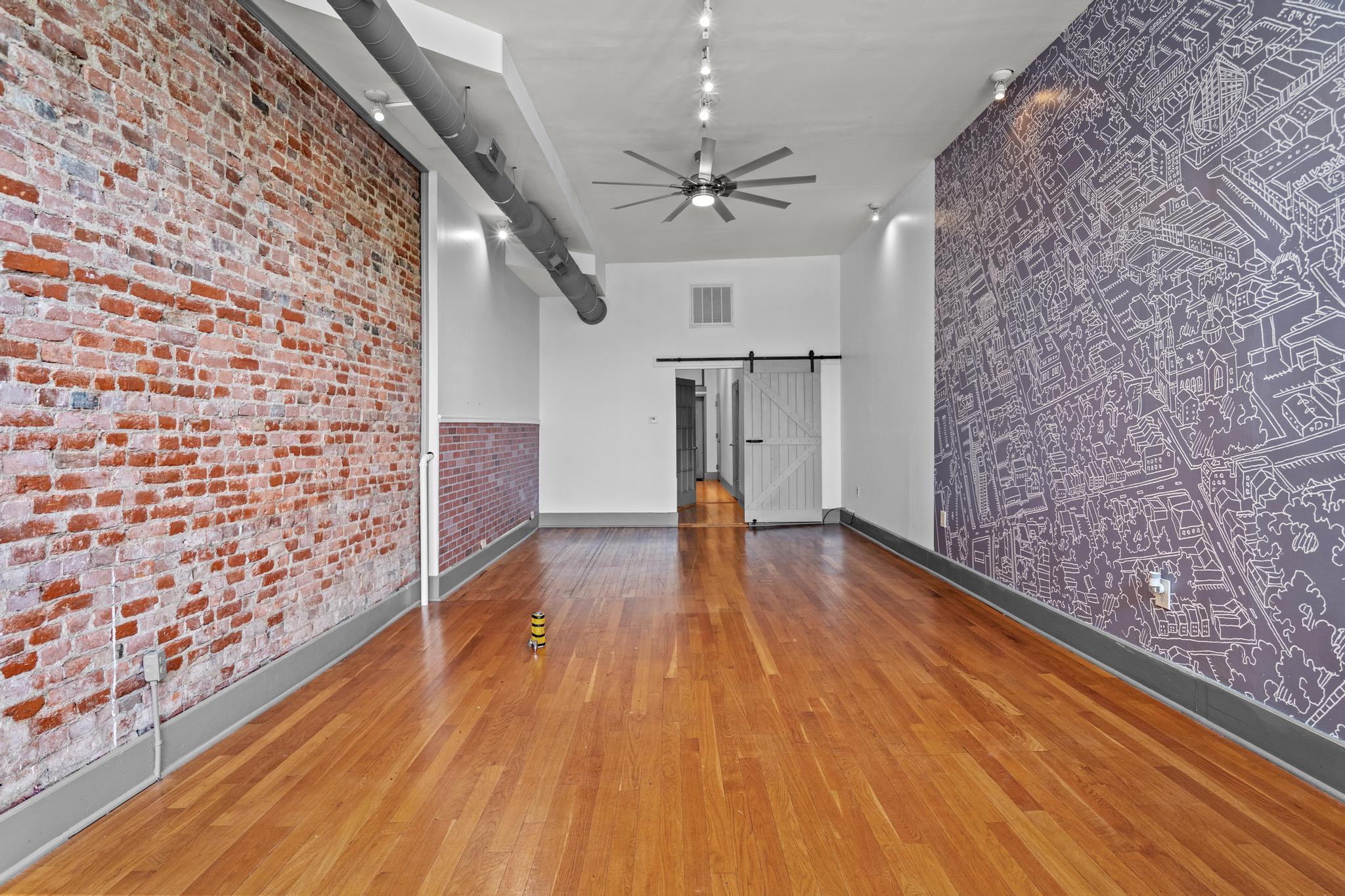 216-218 W Pike Street