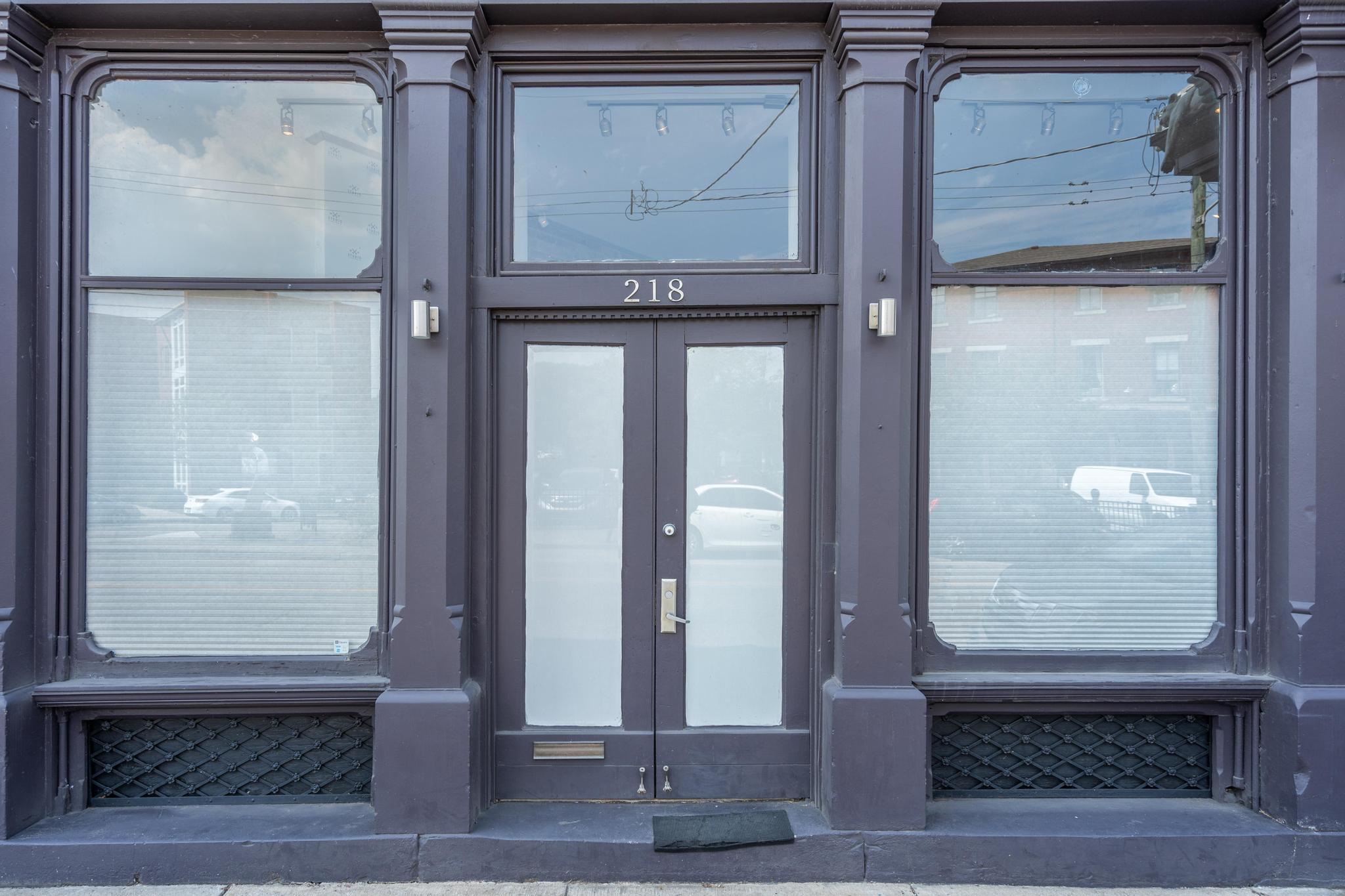 216-218 W Pike Street