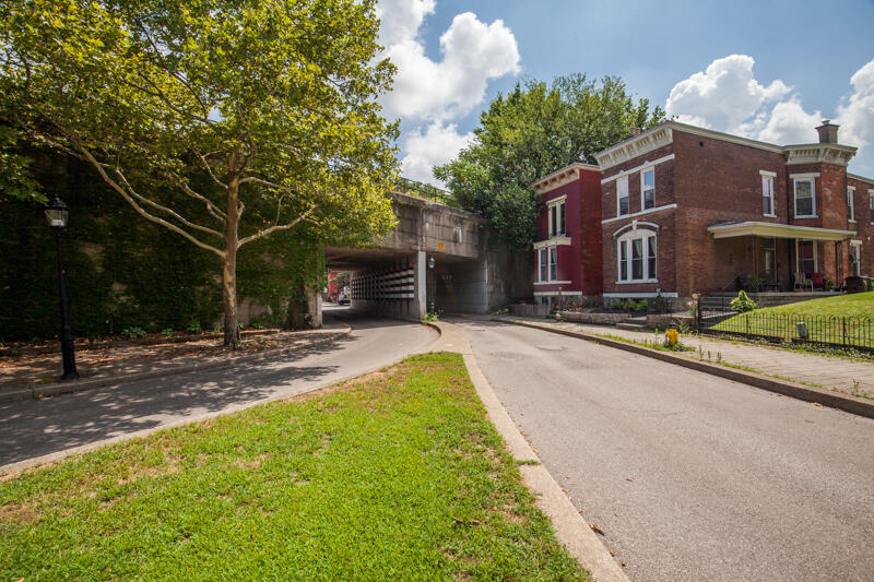 715 Willard Street, 2