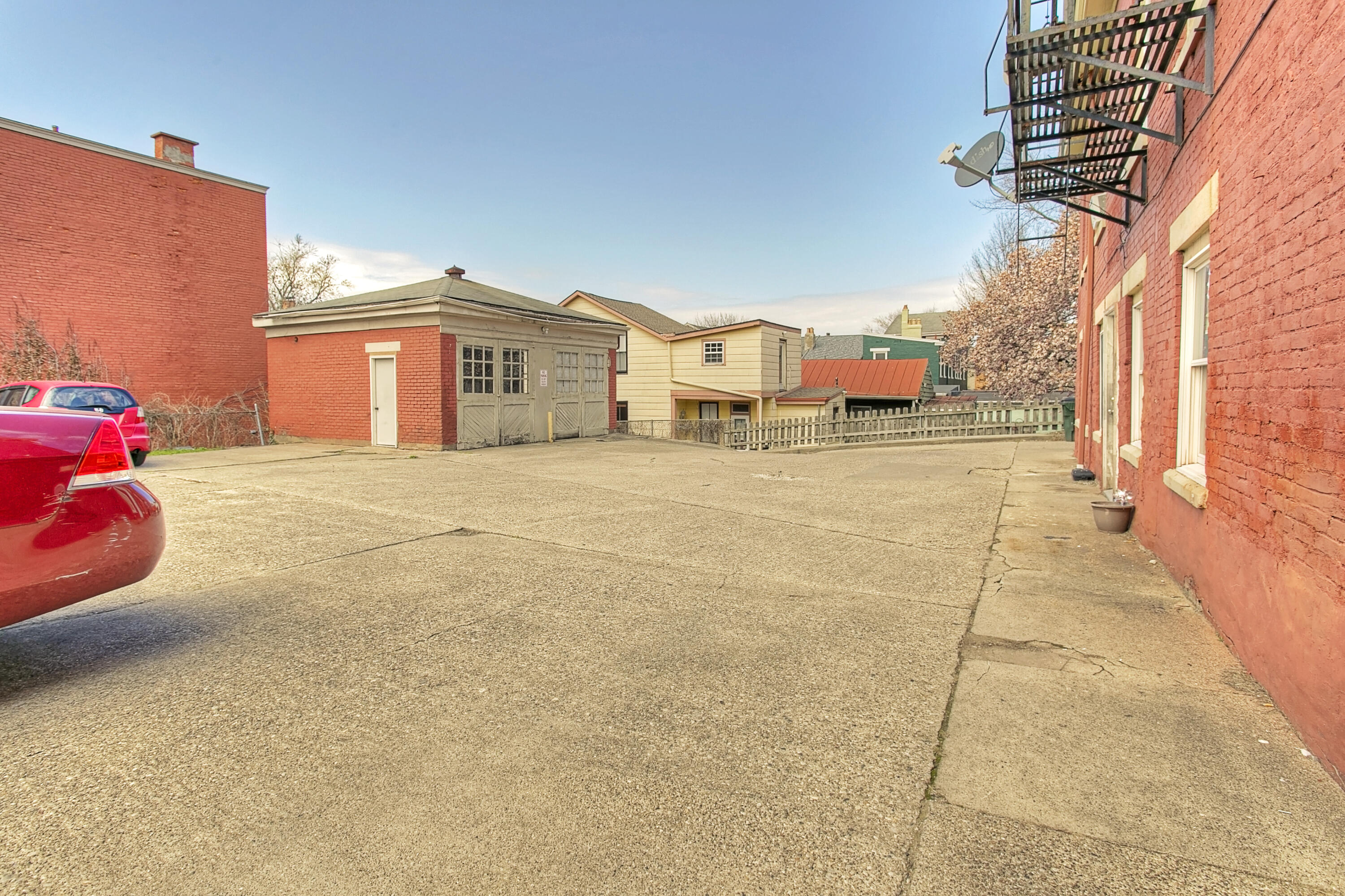 416 Emma Street, 2