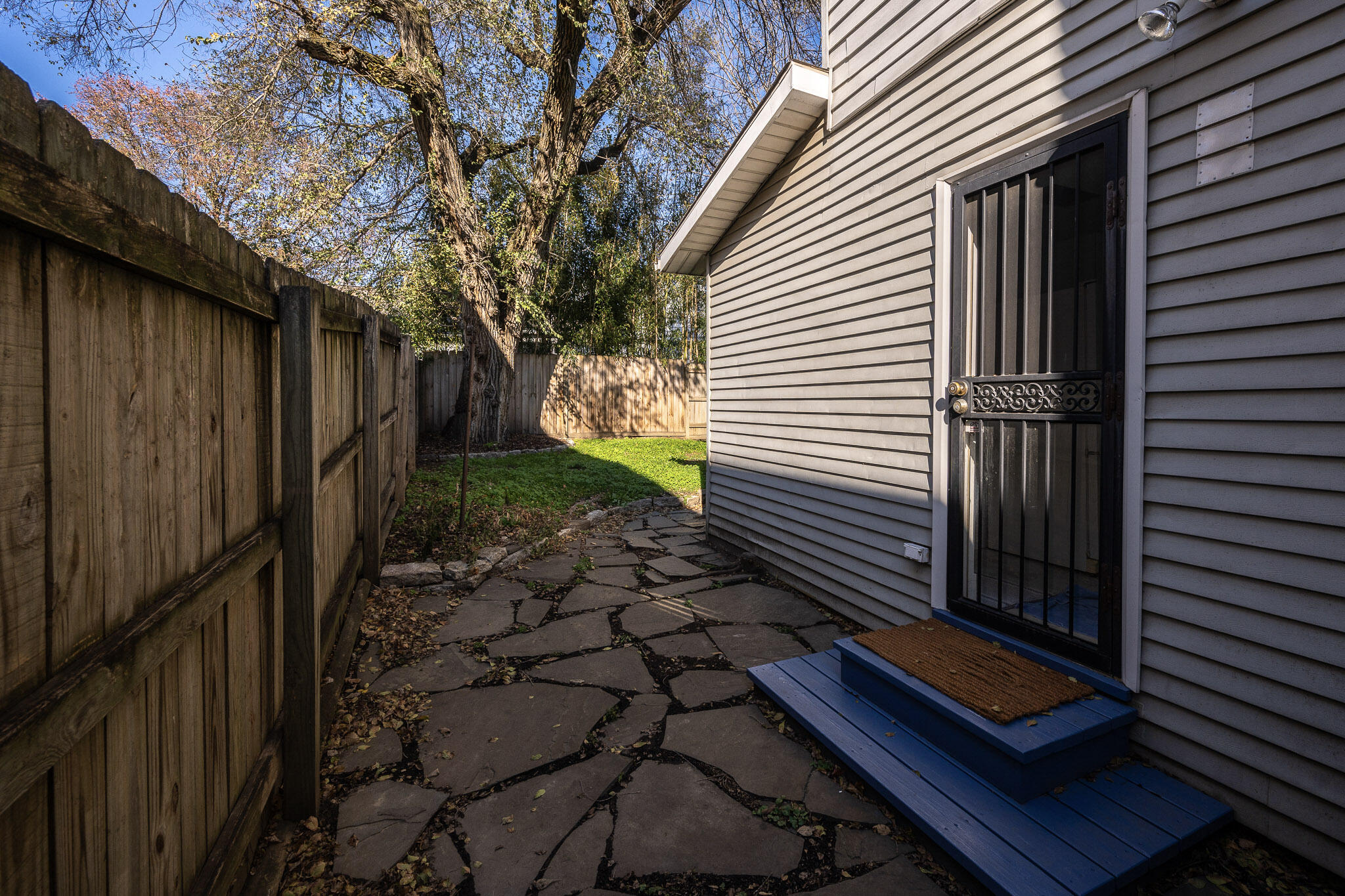 224 E 8th Street