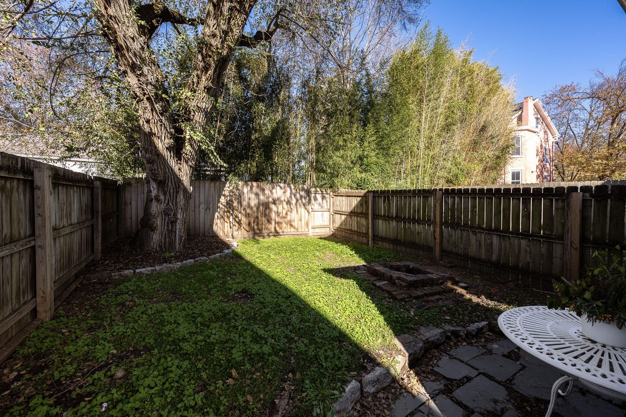 224 E 8th Street
