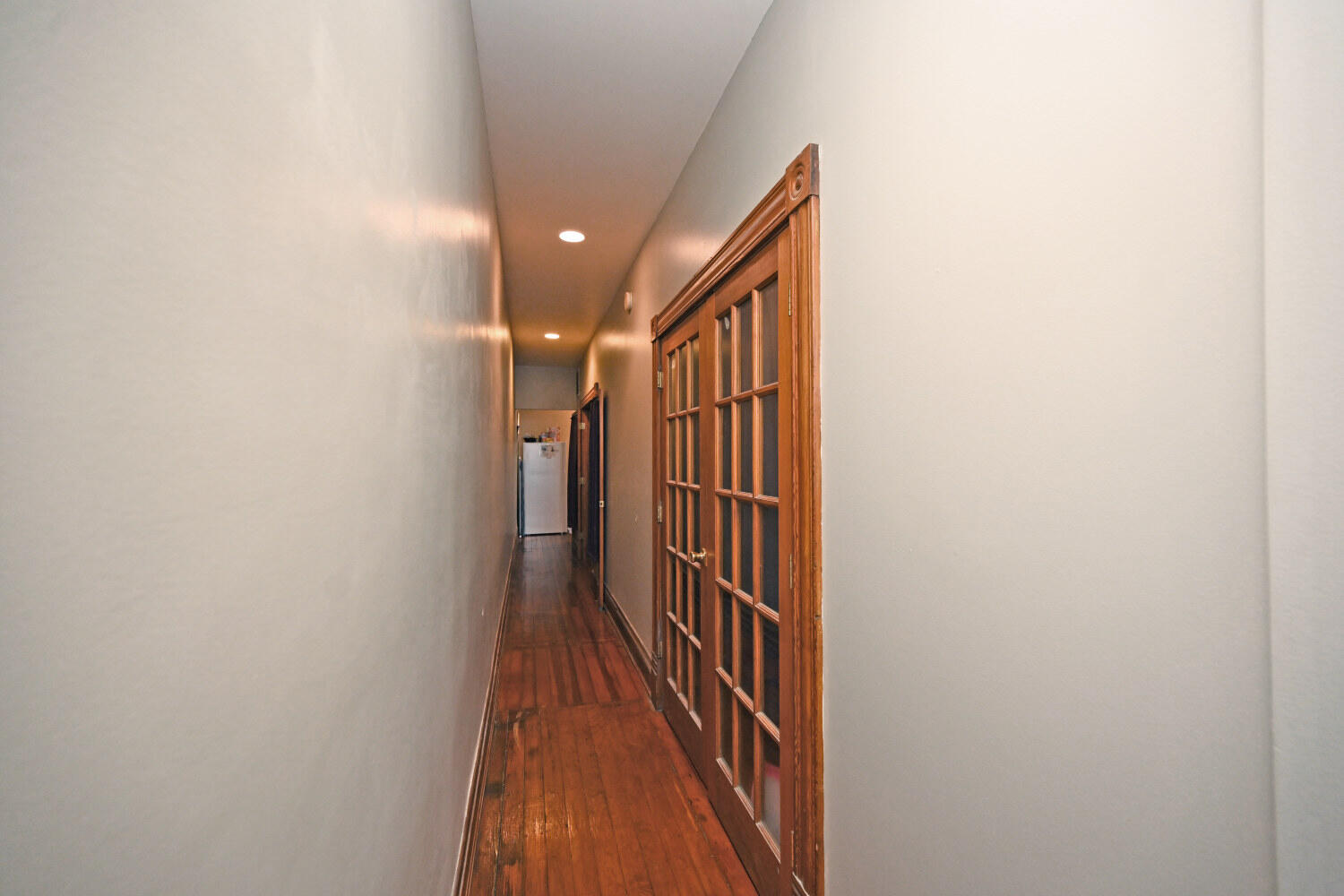 1811 Pearl Street, 13