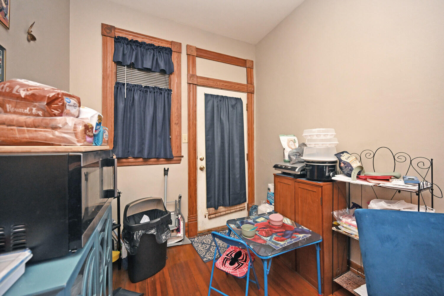 1811 Pearl Street, 13
