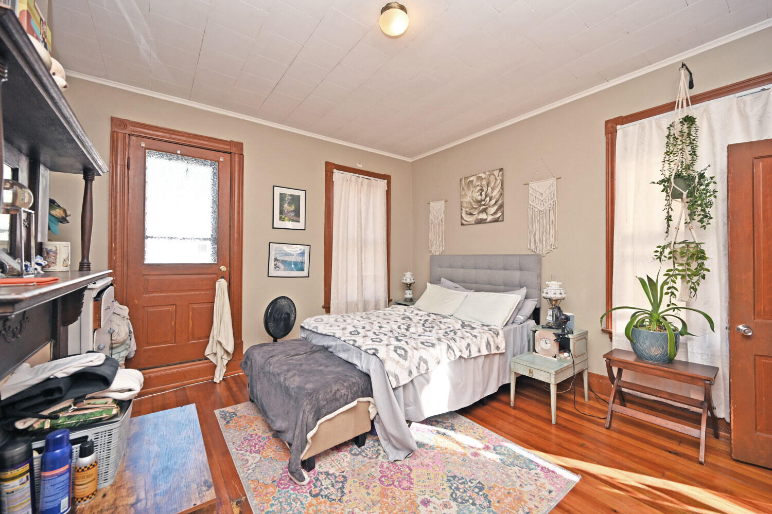 1811 Pearl Street, 13