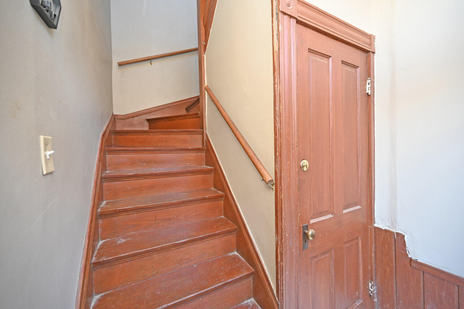 1811 Pearl Street, 13