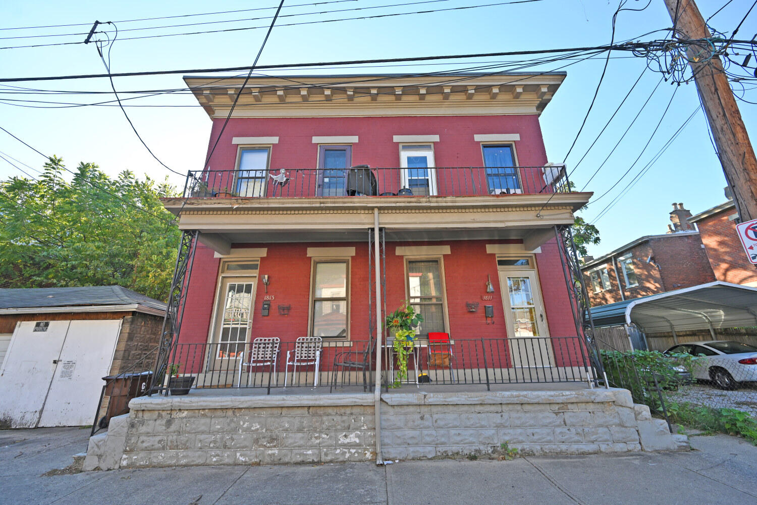 1811 Pearl Street, 13