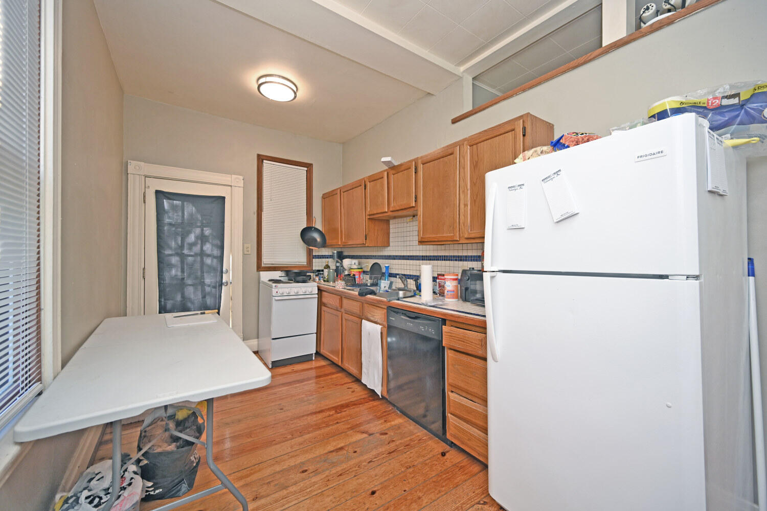 1811 Pearl Street, 13