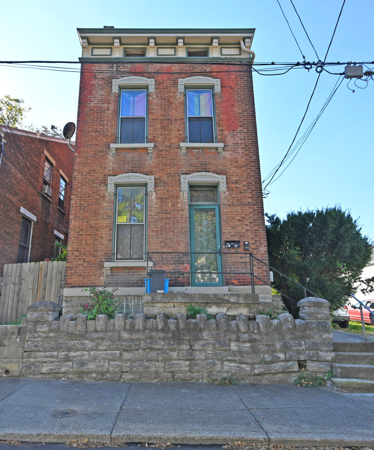 1921 Pearl Street