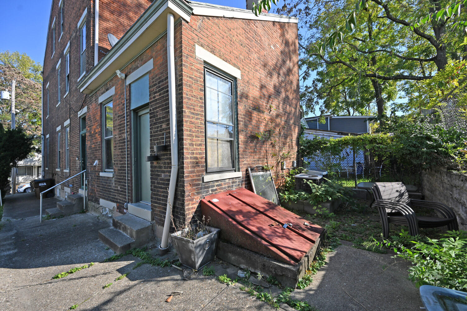 1921 Pearl Street