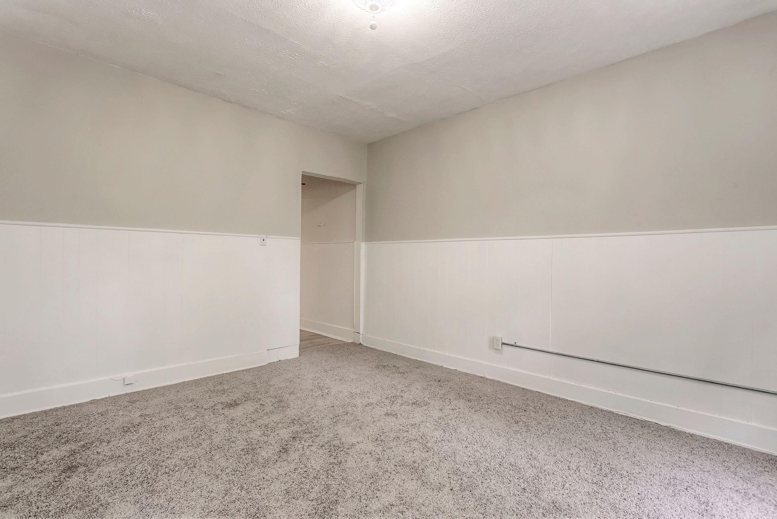 515 Sanford Street, 3