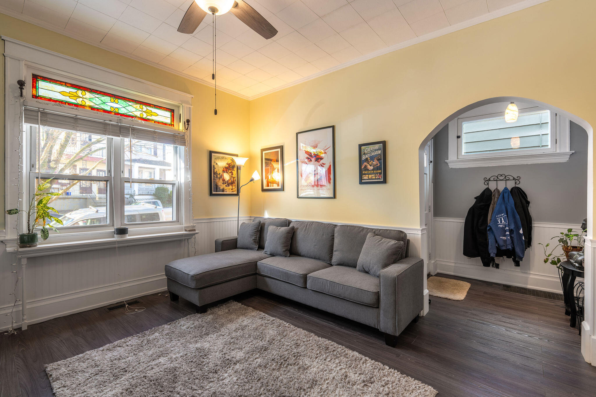 20 E 24 Street