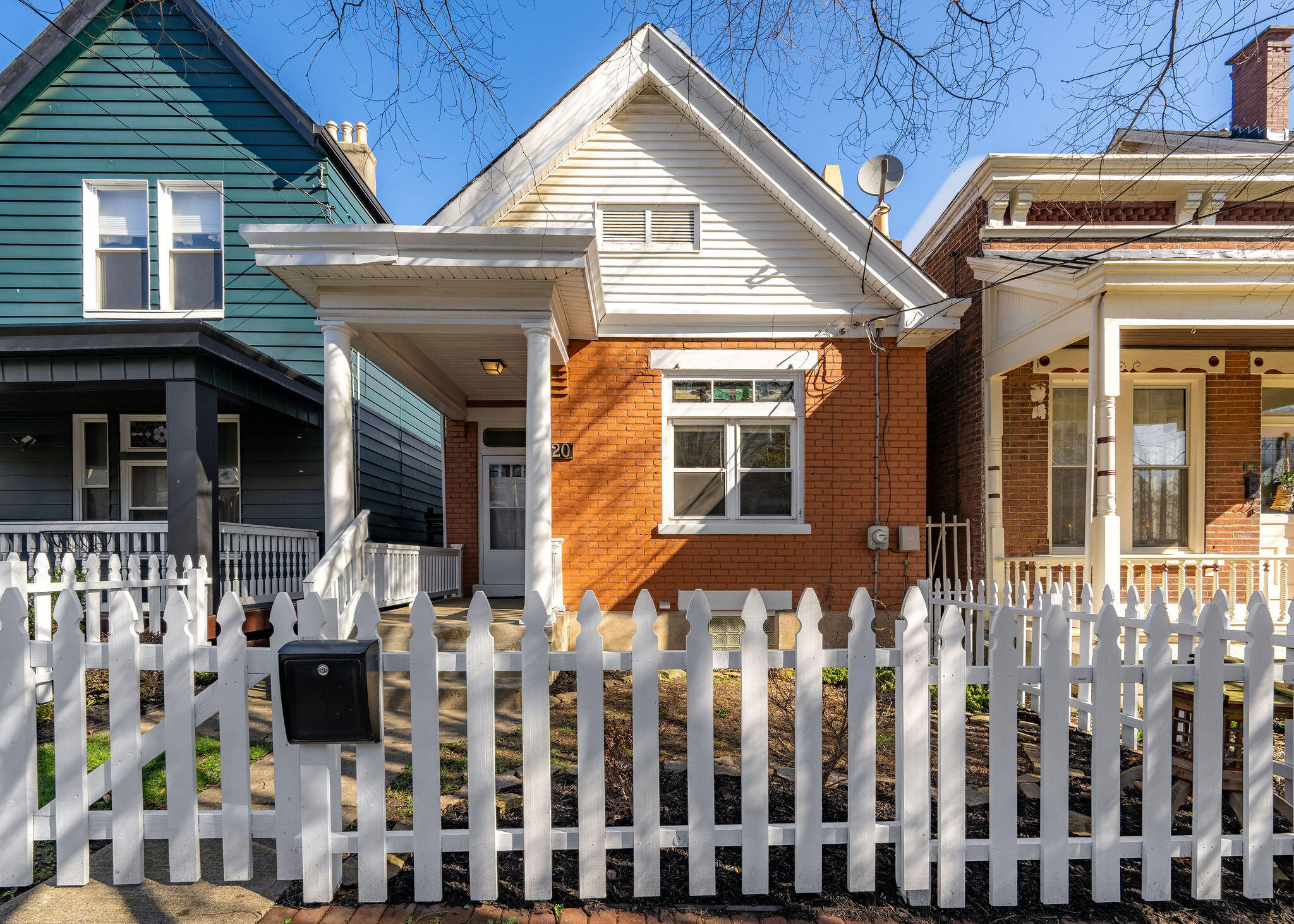 20 E 24 Street