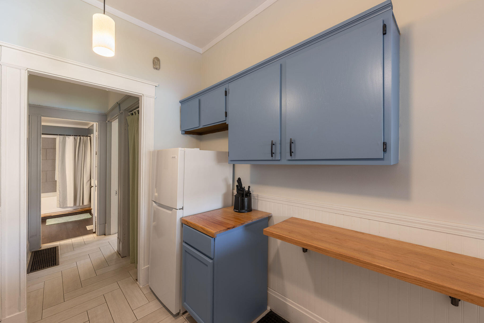 20 E 24 Street