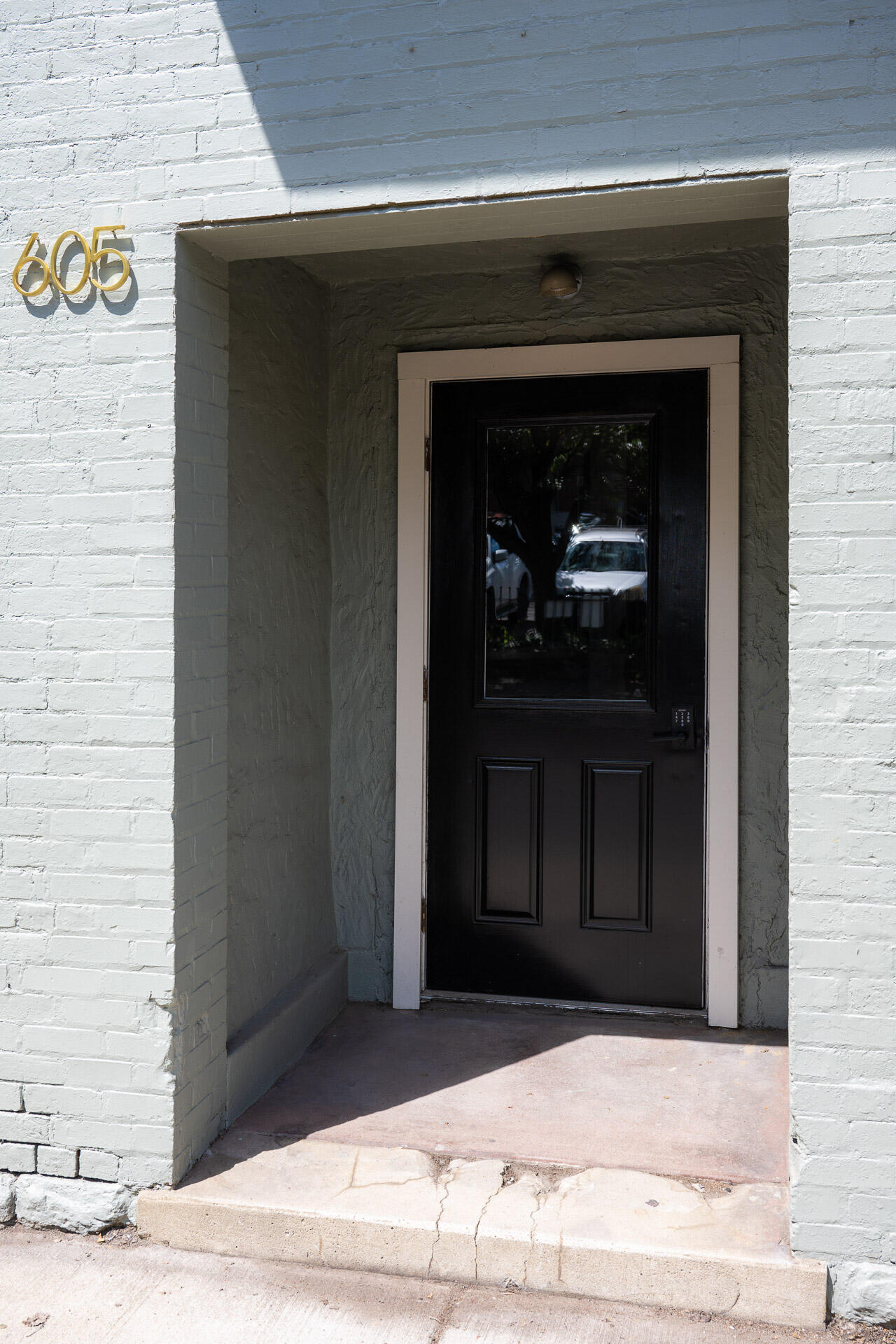 605 Russell Street, 3A