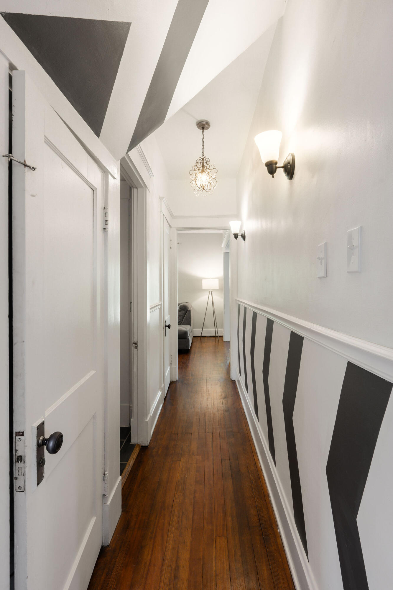 605 Elm Street