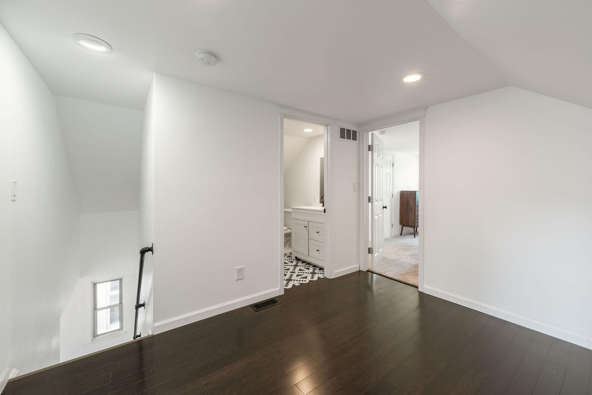 605 Elm Street
